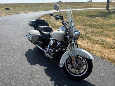 2017 Harley Davidson Road King® Base