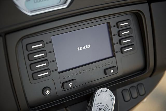 2016 Harley Davidson Street Glide® Base