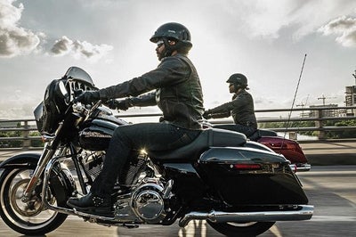 2016 Harley Davidson Street Glide® Base