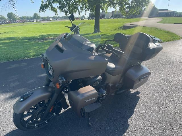 2021 Indian Motorcycle Roadmaster® Dark Horse® Base