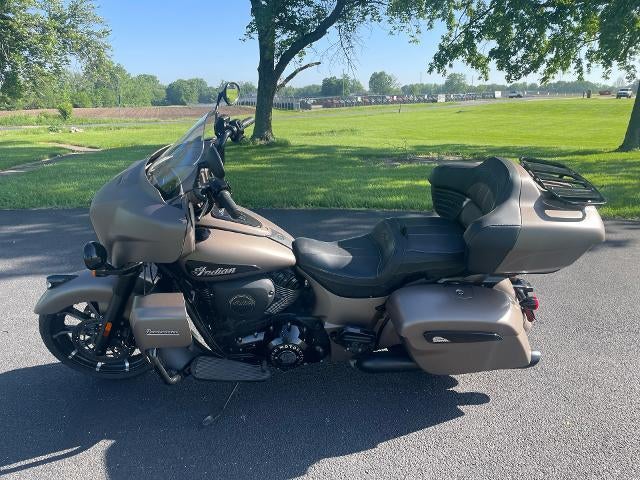 2021 Indian Motorcycle Roadmaster® Dark Horse® Base