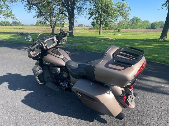 2021 Indian Motorcycle Roadmaster® Dark Horse® Base