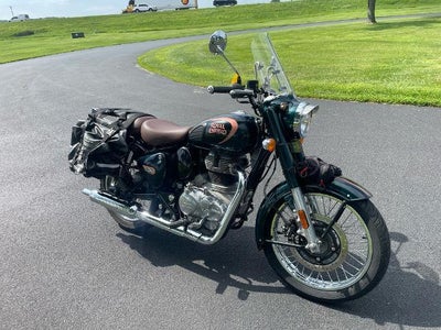 2022 Royal Enfield Classic 350 Base