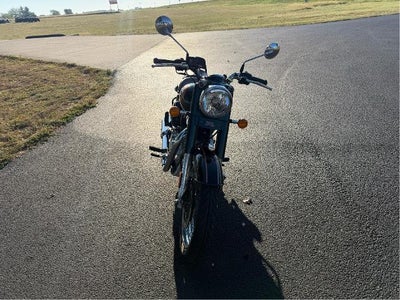 2022 Royal Enfield Classic 350 Base