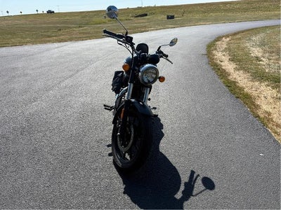 2022 Royal Enfield Meteor 350 Base