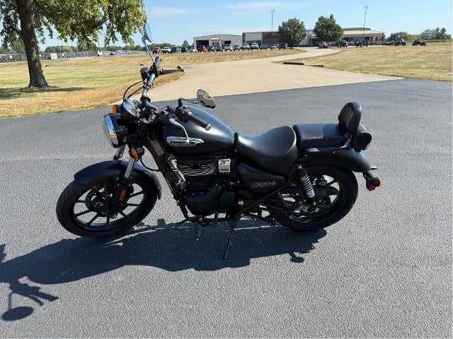 2022 Royal Enfield Meteor 350 Base