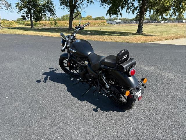 2022 Royal Enfield Meteor 350 Base