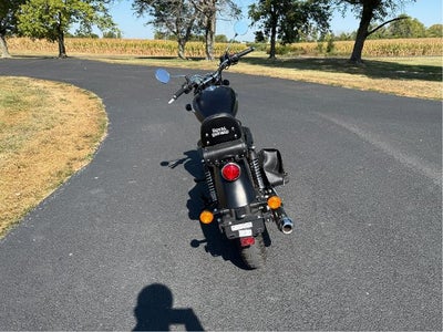 2022 Royal Enfield Meteor 350 Base