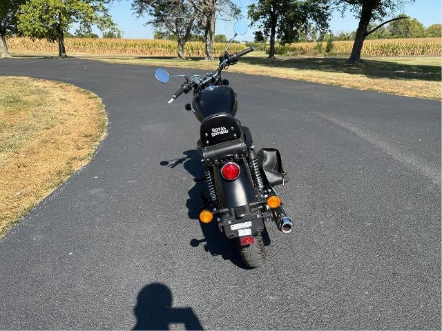 2022 Royal Enfield Meteor 350 Base