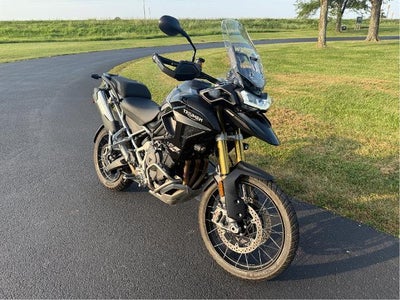 2023 Triumph Tiger 1200 Rally Pro Base