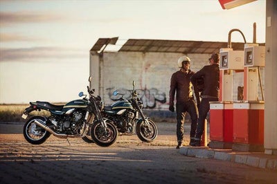 2022 Kawasaki Z900RS Base