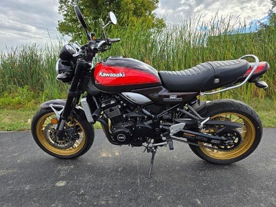2022 Kawasaki Z900RS Base