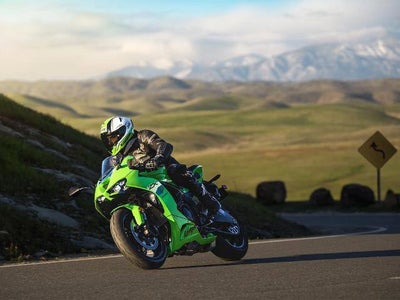 2026 Kawasaki Ninja ZX-6R ABS Base