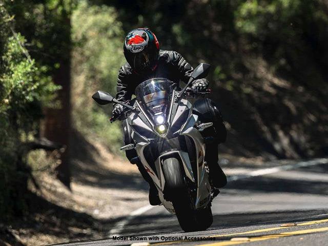 2024 Suzuki GSX-8R Base