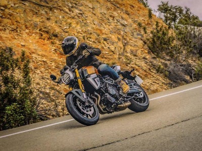 2026 Suzuki GSX-8T Base