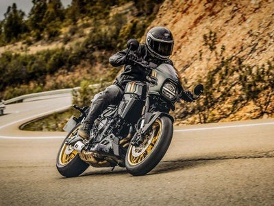 2026 Suzuki GSX-8TT Base