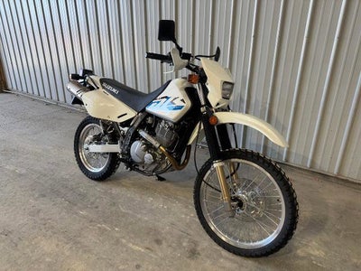 2025 Suzuki DR650S Base