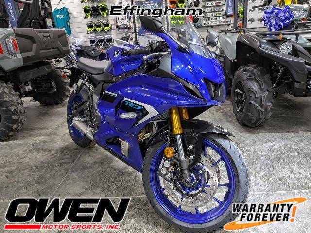 2025 Yamaha YZF-R7 Base