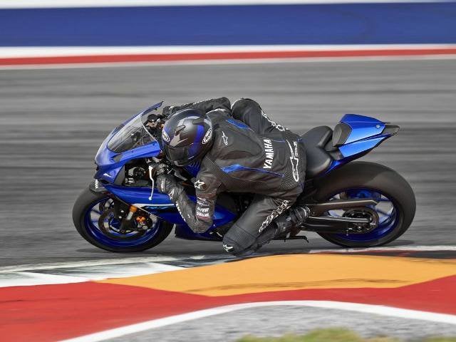 2025 Yamaha YZF-R7 Base