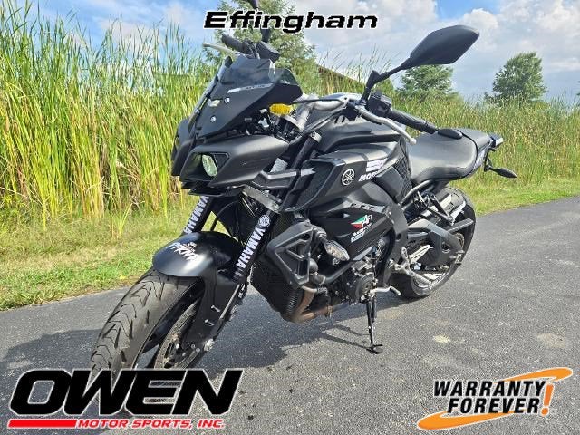 2021 Yamaha MT-10 Base