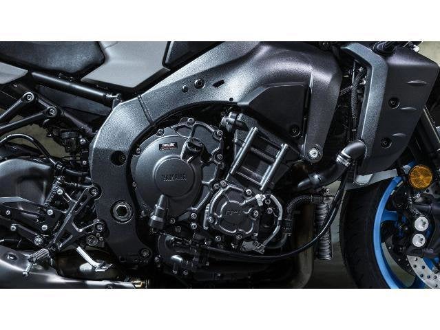 2025 Yamaha MT-10 Base