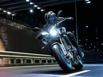 2025 Yamaha MT-10 Base