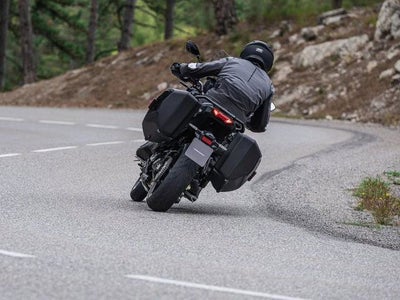 2026 Yamaha Tracer 9 Base