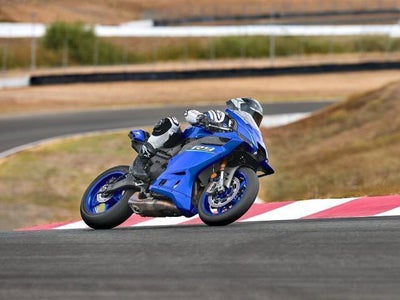 2026 Yamaha YZF-R9 Base