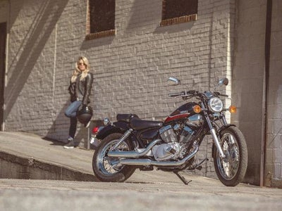 2025 Yamaha V Star 250 Base