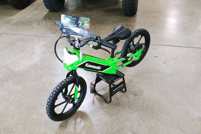 2023 Kawasaki Elektrode Base