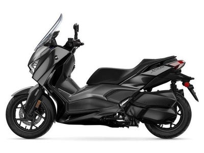 2026 Yamaha XMAX Base