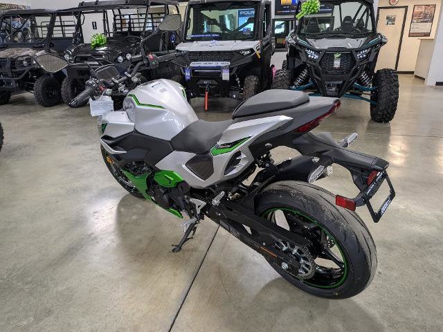 2024 Kawasaki Z7 Hybrid ABS Base