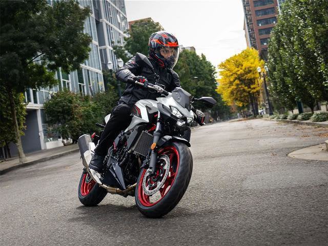 2026 Kawasaki Z500 SE ABS Base