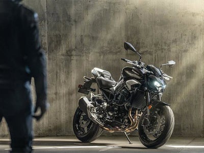 2025 Kawasaki Z900 ABS Base