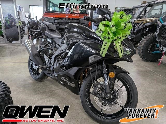 2026 Kawasaki Ninja ZX-4R ABS Base