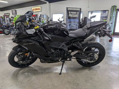 2026 Kawasaki Ninja ZX-4R ABS Base
