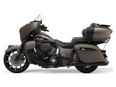 2021 Indian Motorcycle Roadmaster® Dark Horse® Base