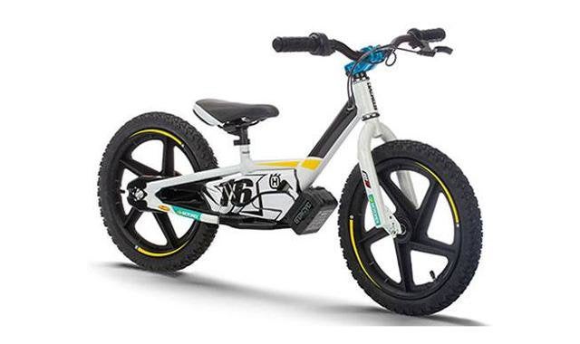 2023 Husqvarna 16eDrive Base