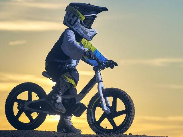 2023 Husqvarna 16eDrive Base