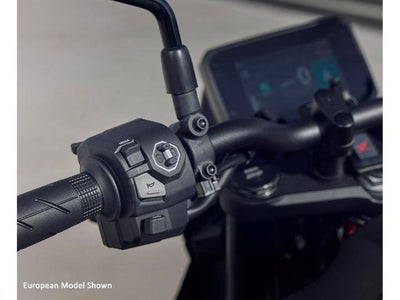 2025 Honda Powersport CB750 Hornet Base