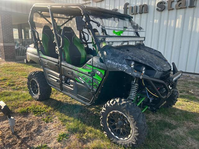 2022 Kawasaki Teryx4 S LE Base