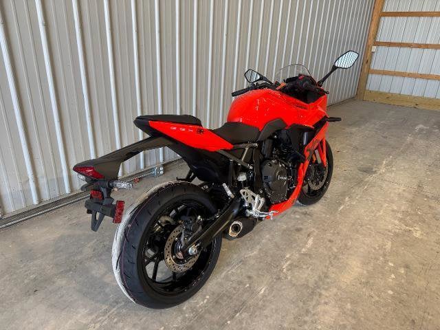 2026 Suzuki GSX-8R Base