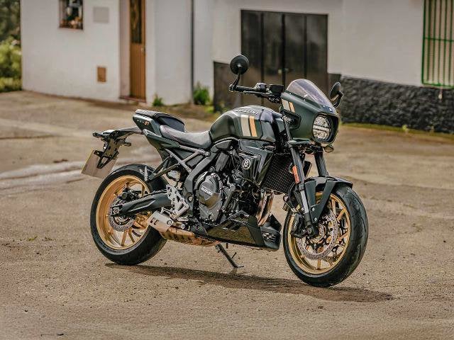 2026 Suzuki GSX-8TT Base