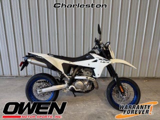 2025 Suzuki DR-Z4SM Base