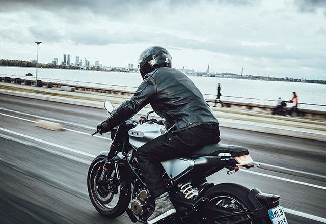 2021 Husqvarna Svartpilen 401 Base