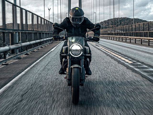 2024 Husqvarna Svartpilen 401 Base