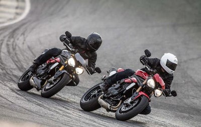 2017 Triumph Speed Triple S Base