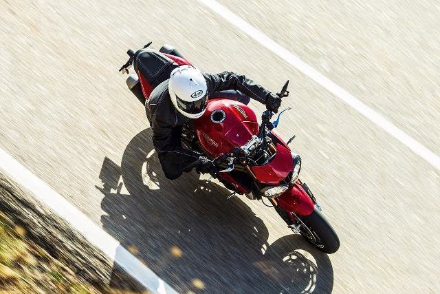 2017 Triumph Speed Triple S Base