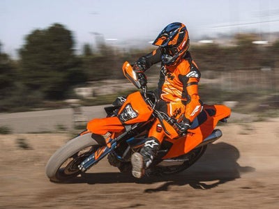 2026 Ktm 690 SMC R Base