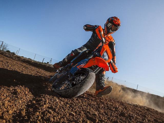 2026 Ktm 690 SMC R Base